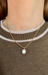 Single Pearl Charm Gold Necklace